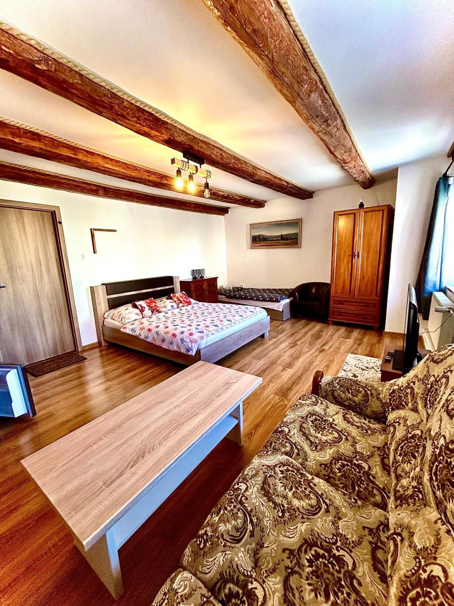 Apartman Velicka Vinaren Poprad Exteriér fotografie