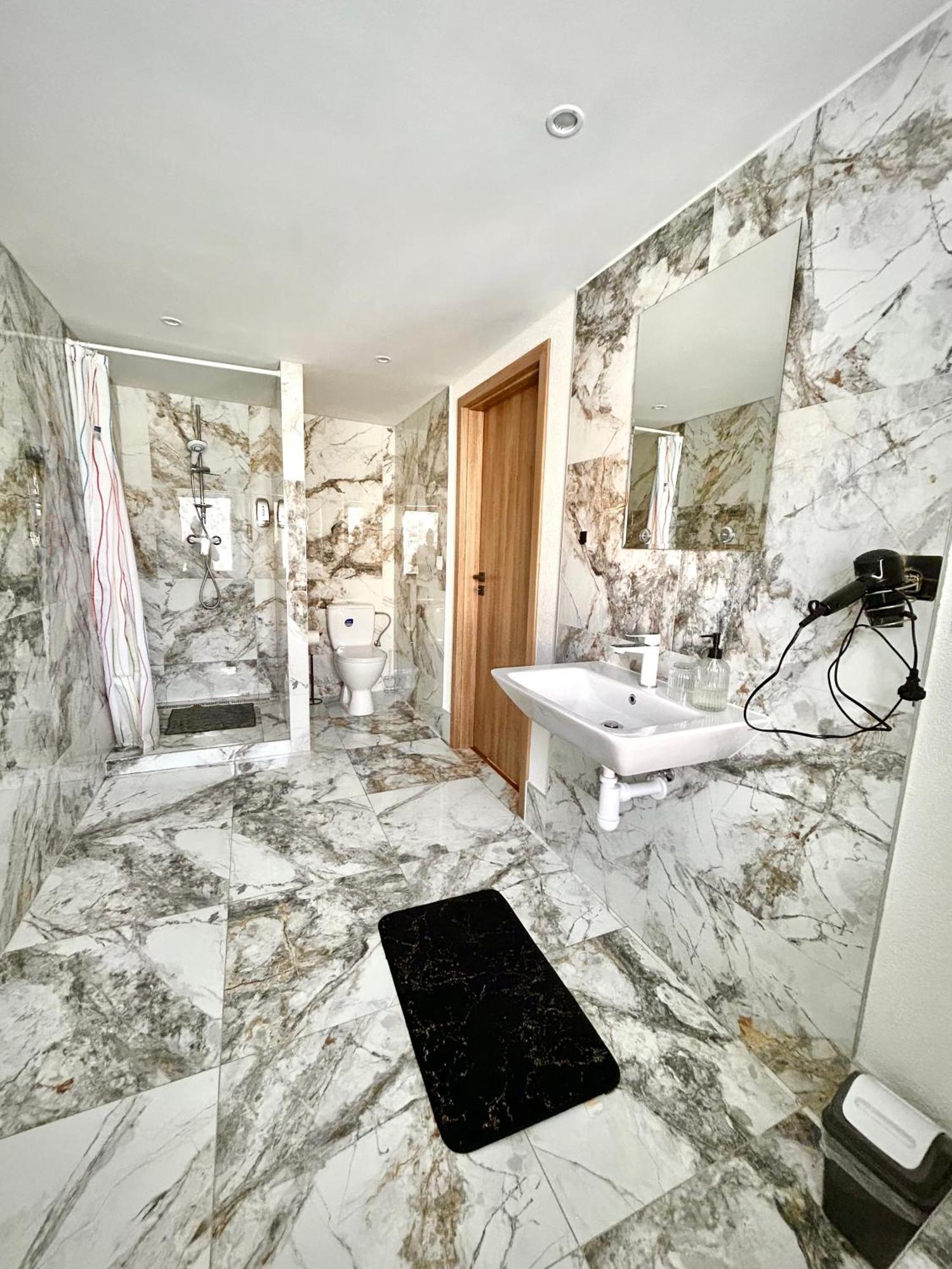Apartman Velicka Vinaren Poprad Exteriér fotografie